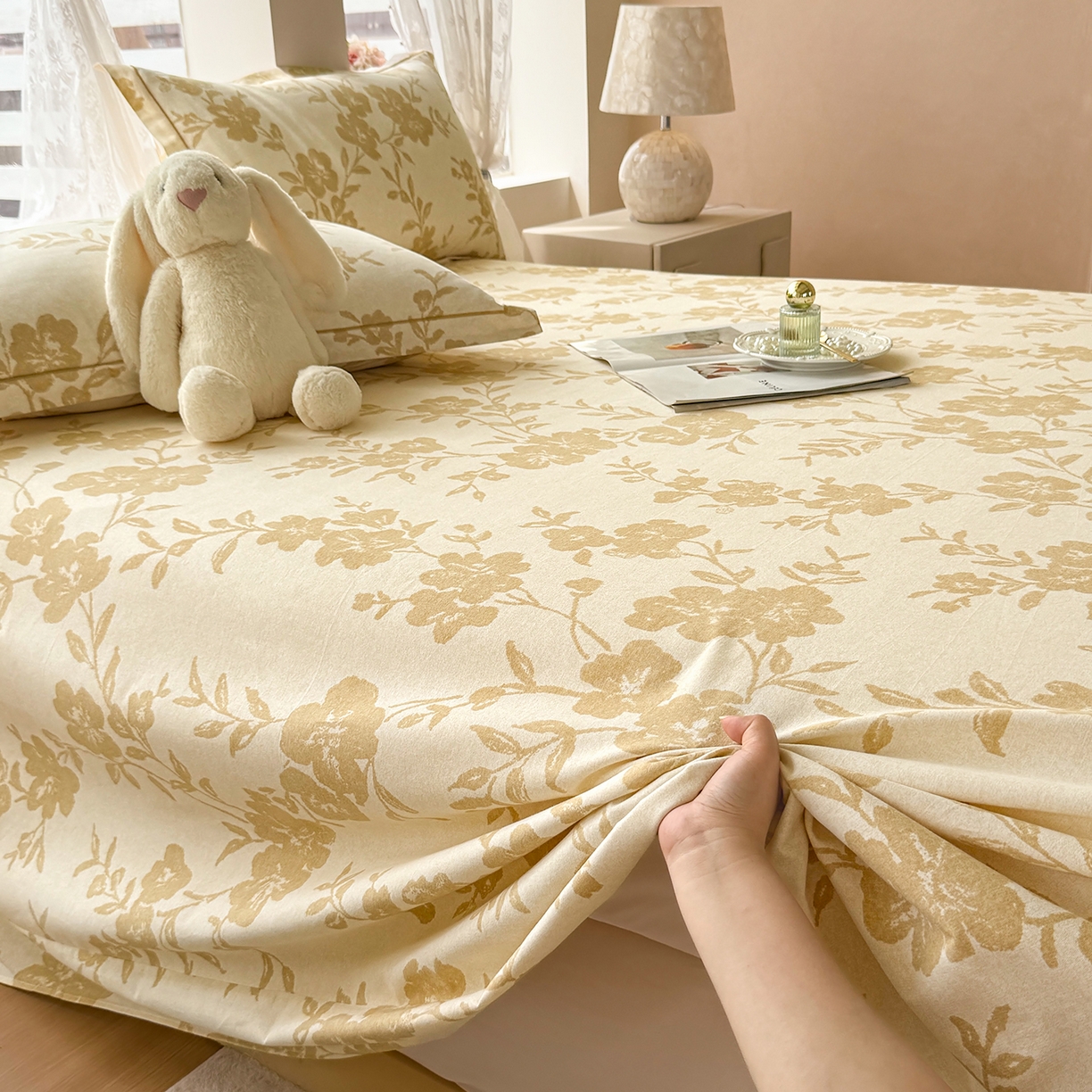 91家纺网 家纺一手货源 找家纺 壹贝家纺 2025新款A类100%全棉纯棉磨毛床单单床单床单单件 梅花印-黄