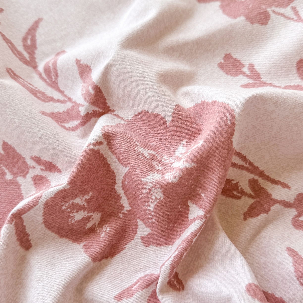 91家纺网 家纺一手货源 找家纺 壹贝家纺 2025新款A类100%全棉纯棉磨毛床单单床单床单单件 梅花印-粉