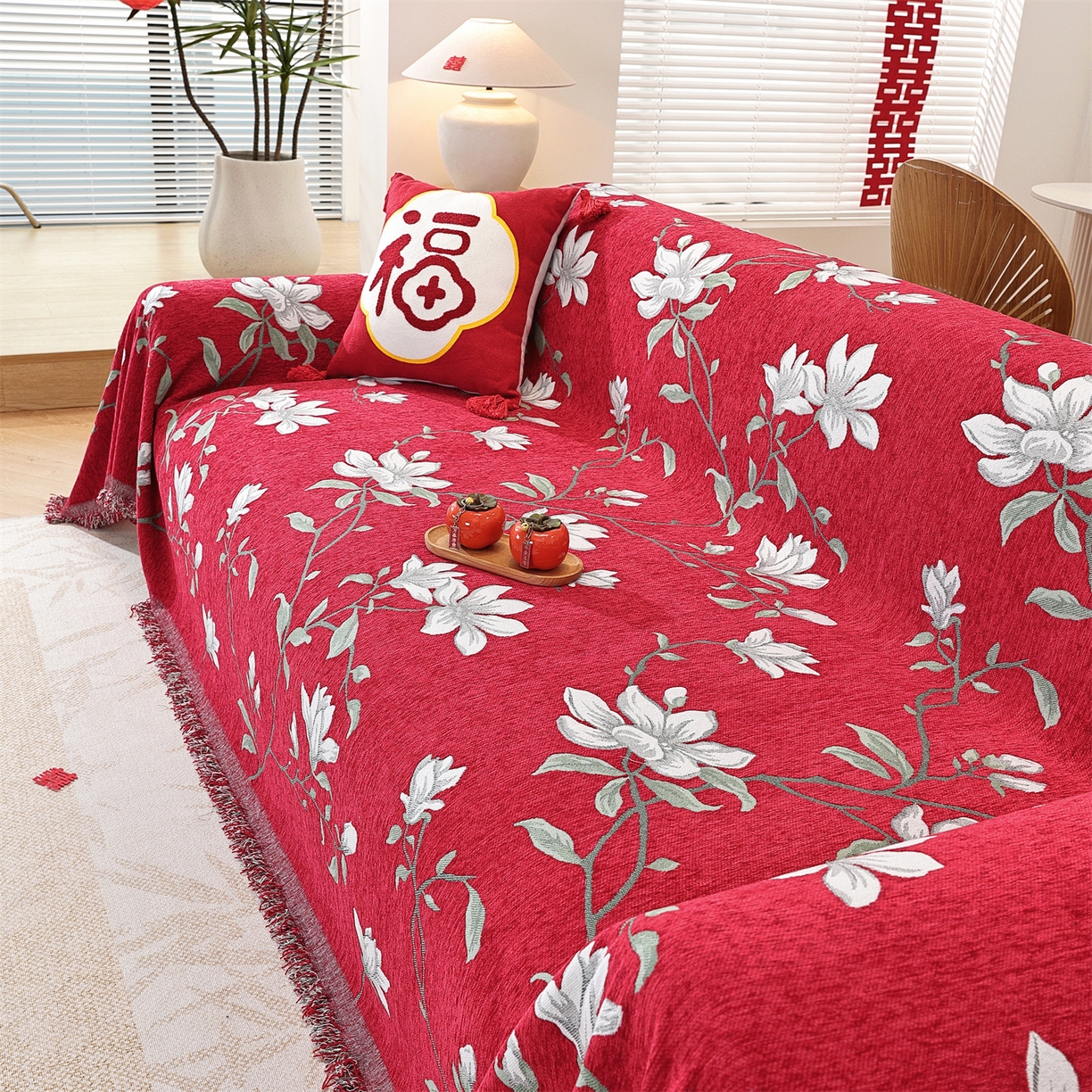 91家纺网 家纺一手货源 找家纺 共鸣沙发垫 2025新款亲肤舒适雪尼尔玉兰喜庆红色沙发巾 玉兰红色 180x130cm沙发巾