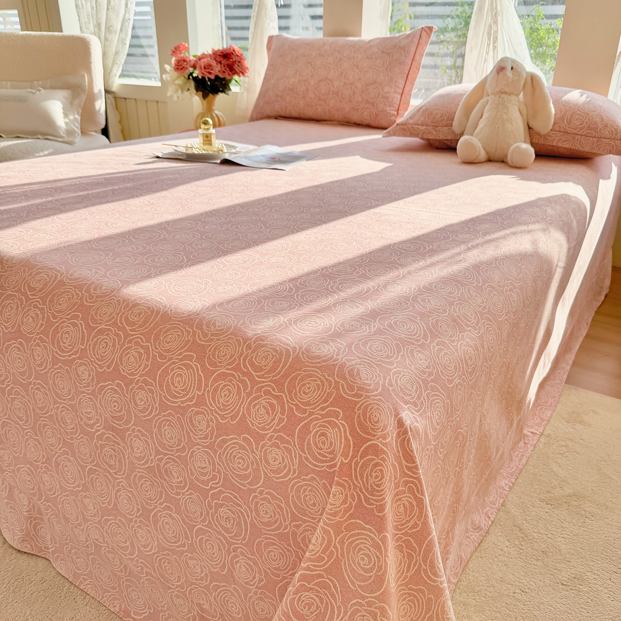 91家纺网 家纺一手货源 找家纺 壹贝家纺 2025新款A类100%全棉纯棉磨毛床单单床单床单单件 玫瑰情缘-粉