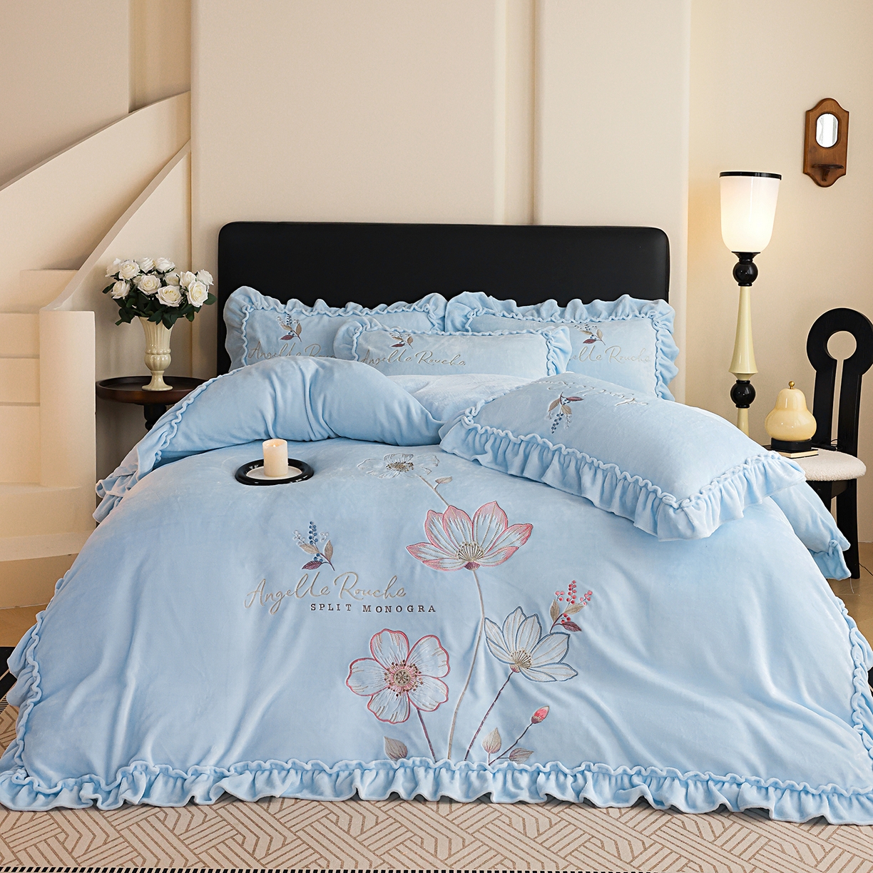 91家纺网 家纺一手货源 找家纺 （总）孟鑫家纺 2025新款220克高克重韩版立体花边牛奶法式绣花四件套床单床盖款被套-浪漫花园系列