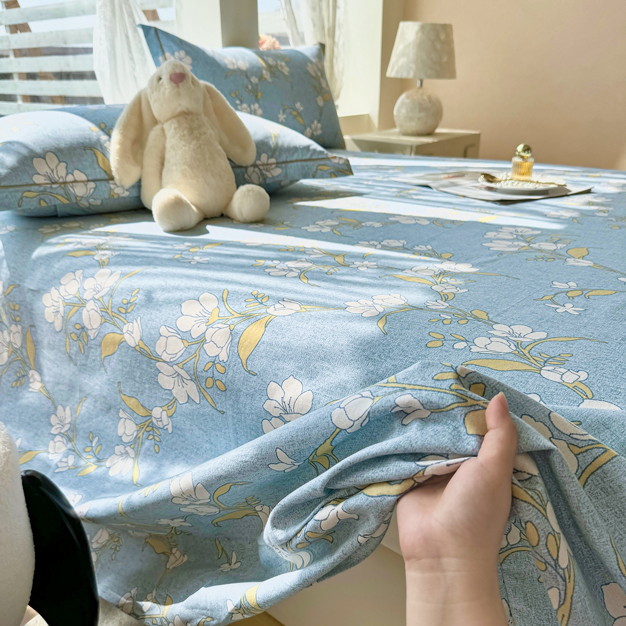 91家纺网 家纺一手货源 找家纺 壹贝家纺 2025新款A类100%全棉纯棉磨毛床单单床单床单单件 蓝莲花