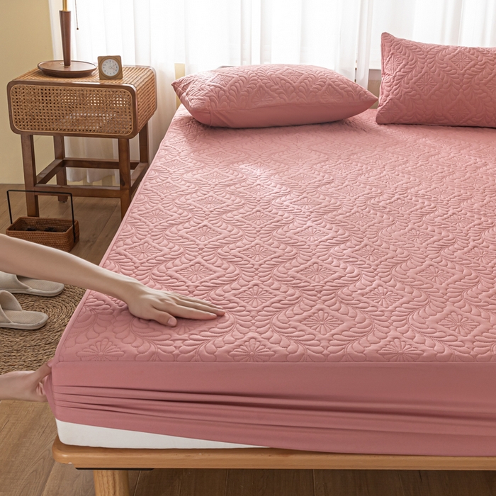 91家纺网 家纺一手货源 找家纺 （总）梵克保罗 2025新款简约纯色水洗棉防水夹棉床笠