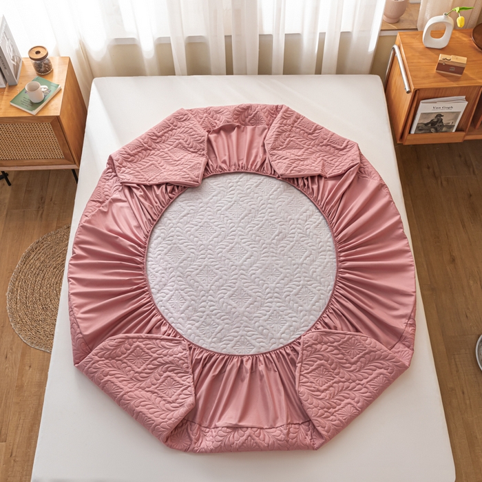 91家纺网 家纺一手货源 找家纺 （总）梵克保罗 2025新款简约纯色水洗棉防水夹棉床笠