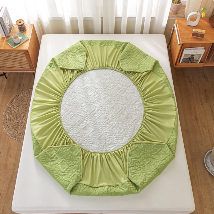 91家纺网 家纺一手货源 找家纺 梵克保罗 2025新款简约纯色水洗棉防水夹棉床笠 小草绿