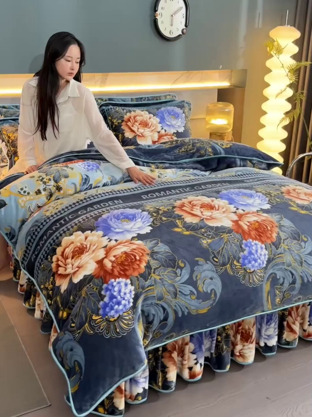 91家纺网 家纺一手货源 找家纺 （总）董成龙家纺 2025新款高克重9-10斤加厚印花超柔牛奶绒爆款法莱绒金貂绒床裙四件套控价