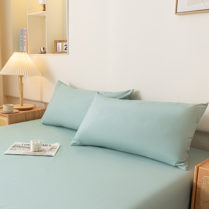 梵克保罗 2025新款亲肤舒适防水纯色枕套 C-墨绿