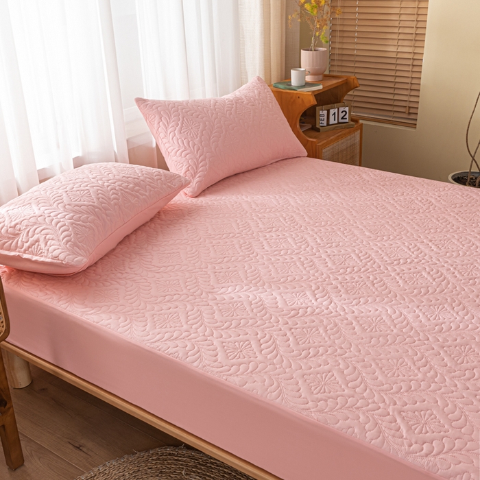 91家纺网 家纺一手货源 找家纺 梵克保罗 2025新款简约纯色水洗棉防水夹棉床笠 浅粉