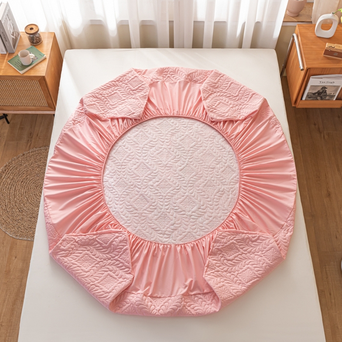 91家纺网 家纺一手货源 找家纺 梵克保罗 2025新款简约纯色水洗棉防水夹棉床笠 浅粉