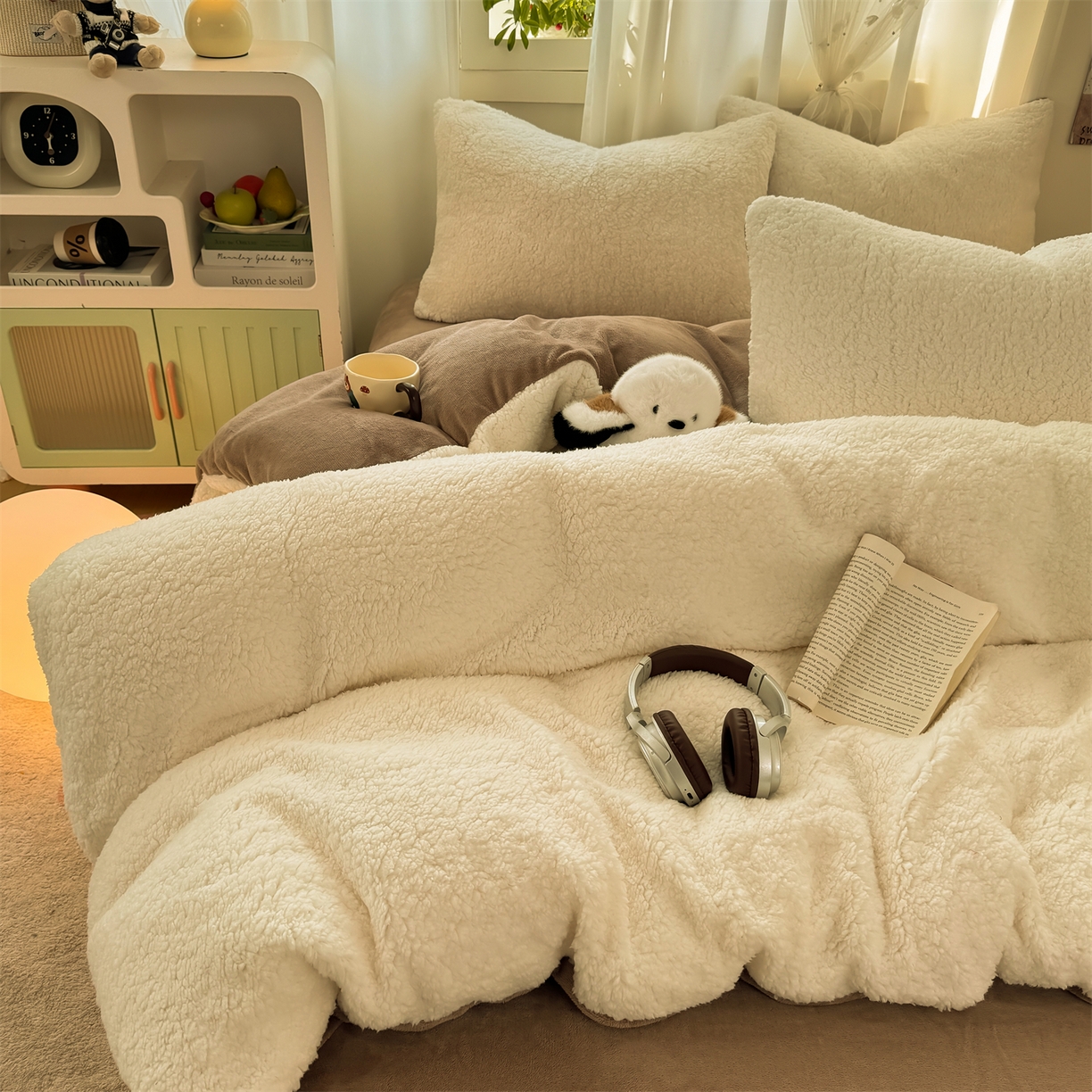 91家纺网 家纺一手货源 找家纺 （总）灰鲸 2025新款秋冬韩系牛奶羊羔绒四件套