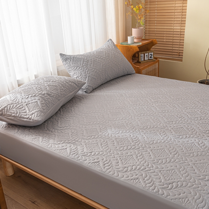 91家纺网 家纺一手货源 找家纺 梵克保罗 2025新款简约纯色水洗棉防水夹棉枕套 浅灰