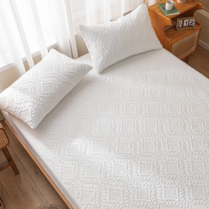 91家纺网 家纺一手货源 找家纺 （总）梵克保罗 2025新款简约纯色水洗棉防水夹棉枕套