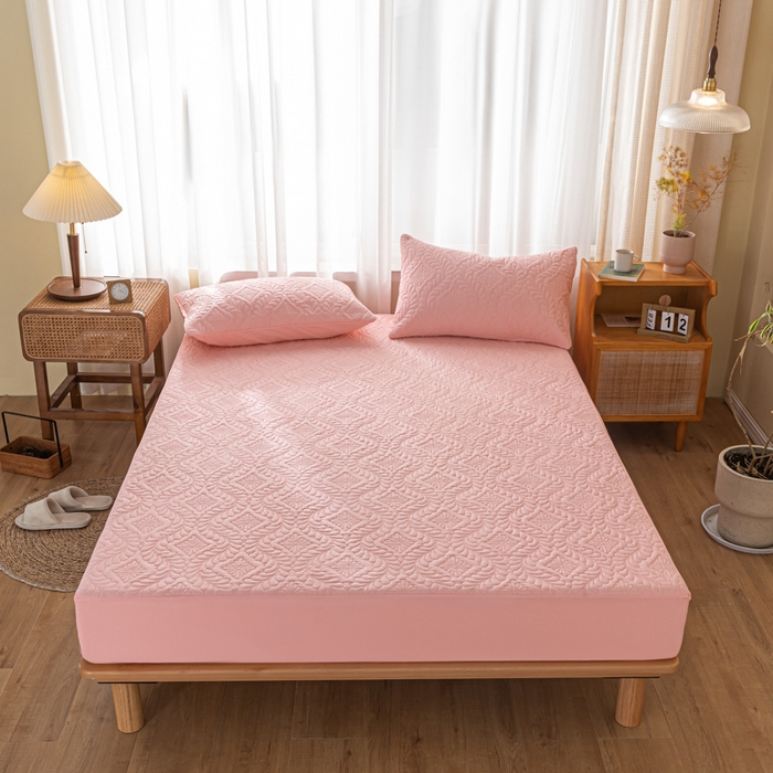 91家纺网 家纺一手货源 找家纺 梵克保罗 2025新款简约纯色水洗棉防水夹棉枕套 浅粉