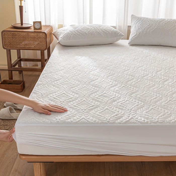 91家纺网 家纺一手货源 找家纺 梵克保罗 2025新款简约纯色水洗棉防水夹棉枕套 白色