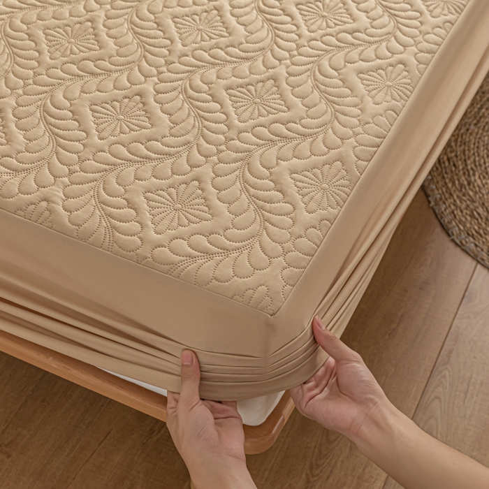 91家纺网 家纺一手货源 找家纺 梵克保罗 2025新款简约纯色水洗棉防水夹棉枕套 浅卡其