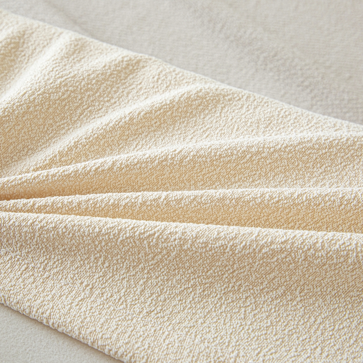 91家纺网 家纺一手货源 找家纺 沐沐家纺 2026新款泰迪绒床头罩靠背 奶油白