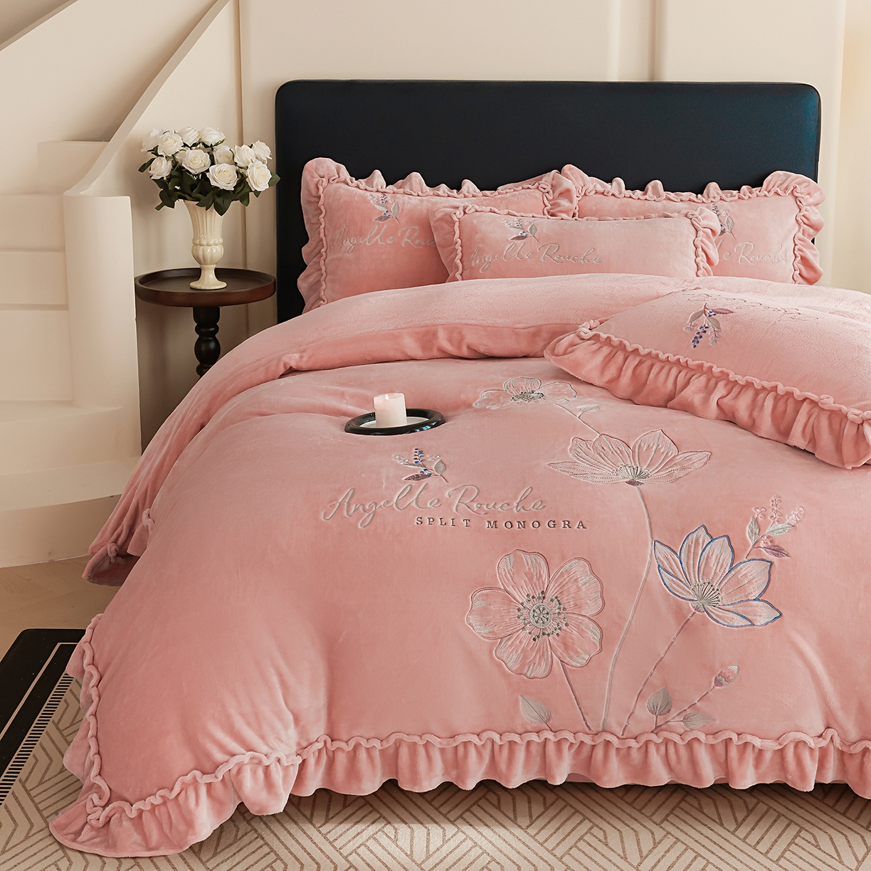 91家纺网 家纺一手货源 找家纺 孟鑫家纺 2025新款220克高克重韩版立体花边牛奶法式绣花四件套床单床盖款被套-浪漫花园系列 浪漫花园-豆沙