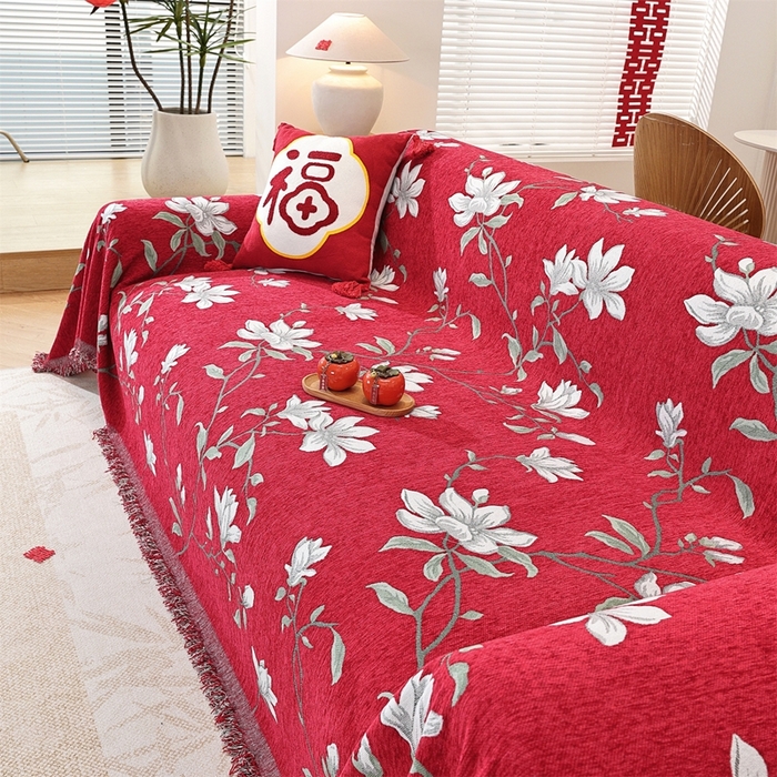 91家纺网 家纺一手货源 找家纺 共鸣沙发垫 2025新款亲肤舒适雪尼尔玉兰喜庆红色沙发巾 玉兰红色 180x380cm沙发巾