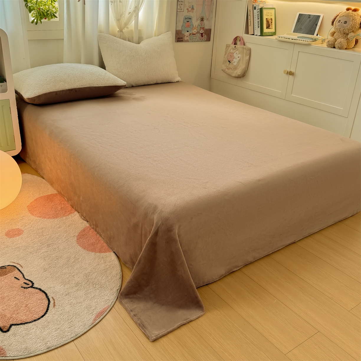 91家纺网 家纺一手货源 找家纺 灰鲸 2025新款秋冬韩系牛奶羊羔绒四件套 羊羔-白咖