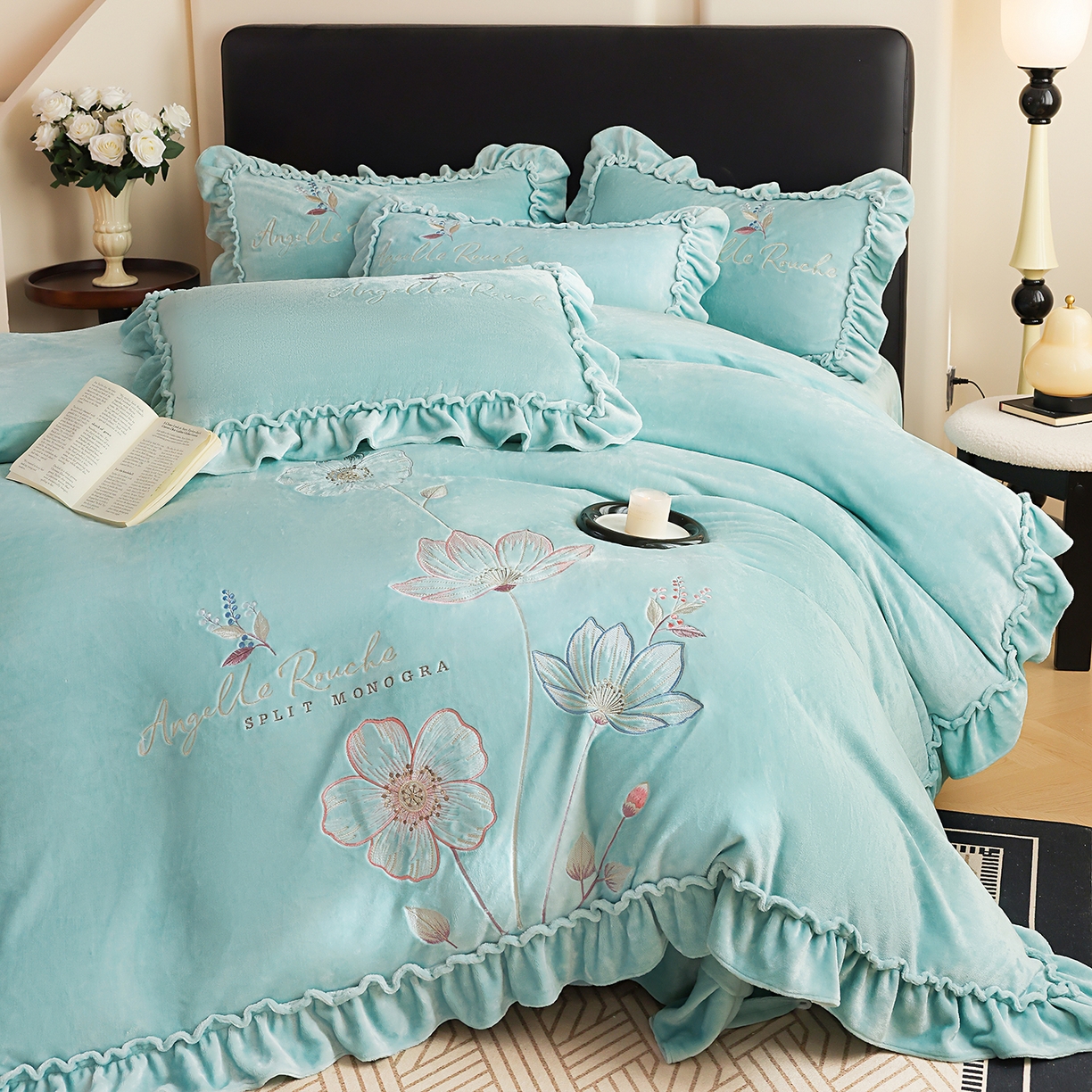 91家纺网 家纺一手货源 找家纺 孟鑫家纺 2025新款220克高克重韩版立体花边牛奶法式绣花四件套床单床盖款被套-浪漫花园系列 浪漫花园-湖绿