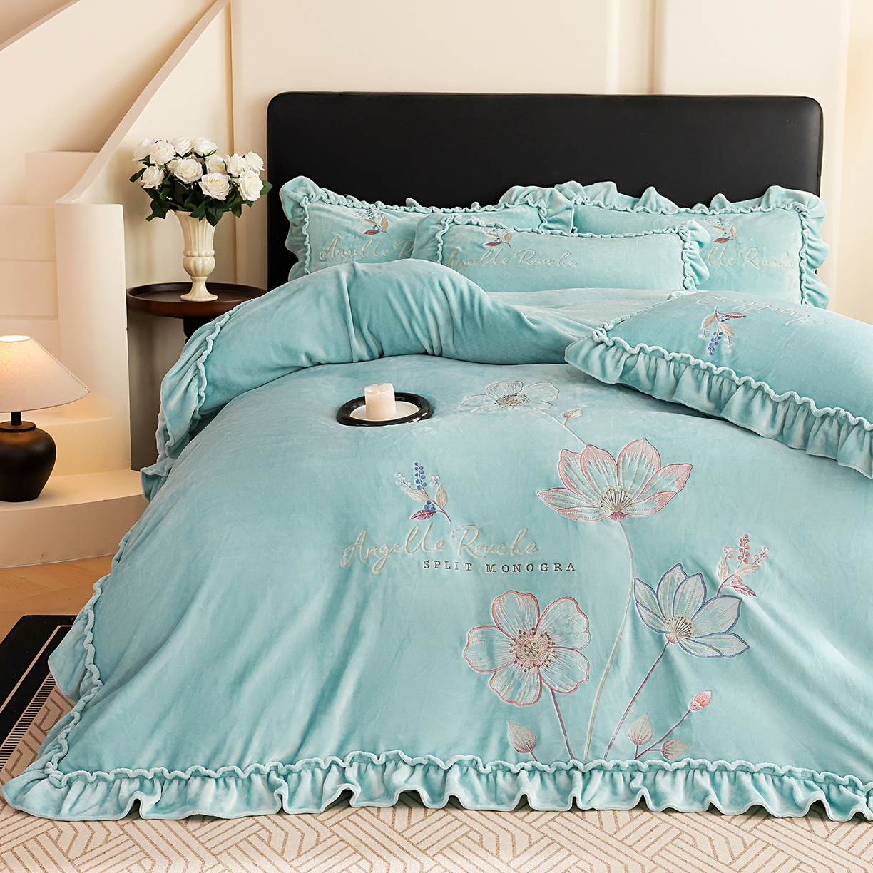 91家纺网 家纺一手货源 找家纺 孟鑫家纺 2025新款220克高克重韩版立体花边牛奶法式绣花四件套床单床盖款被套-浪漫花园系列 浪漫花园-湖绿