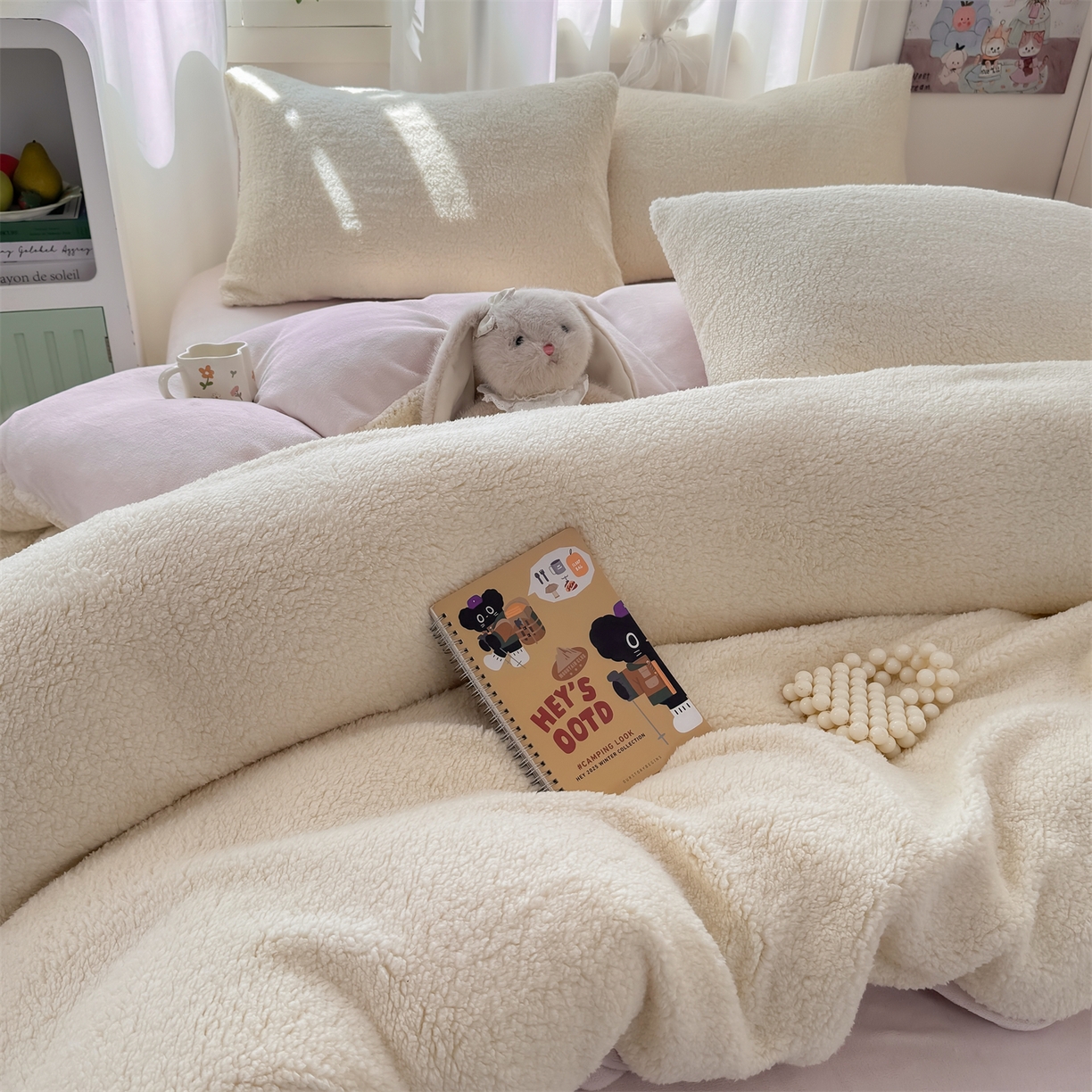 91家纺网 家纺一手货源 找家纺 灰鲸 2025新款秋冬韩系牛奶羊羔绒四件套 羊羔-白紫