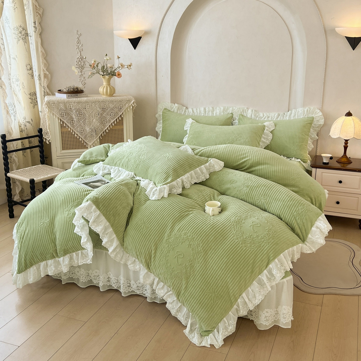 91家纺网 家纺一手货源 找家纺 怡源梦 2025新款雕花牛奶绒床盖四件套-国色芳华系列 国色芳华-绿