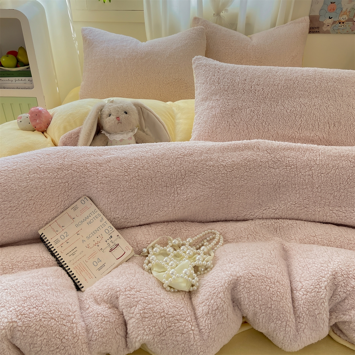 91家纺网 家纺一手货源 找家纺 灰鲸 2025新款秋冬韩系牛奶羊羔绒四件套 羊羔-粉黄