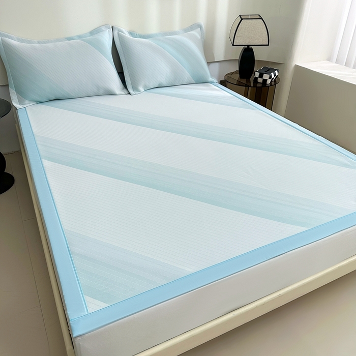 91家纺网 家纺一手货源 找家纺 梵克保罗 2025春夏新款针织凉感丝凉席三件套 雅韵-蓝