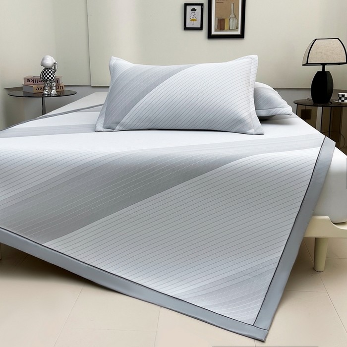 91家纺网 家纺一手货源 找家纺 梵克保罗 2025春夏新款针织凉感丝凉席三件套 雅韵-灰