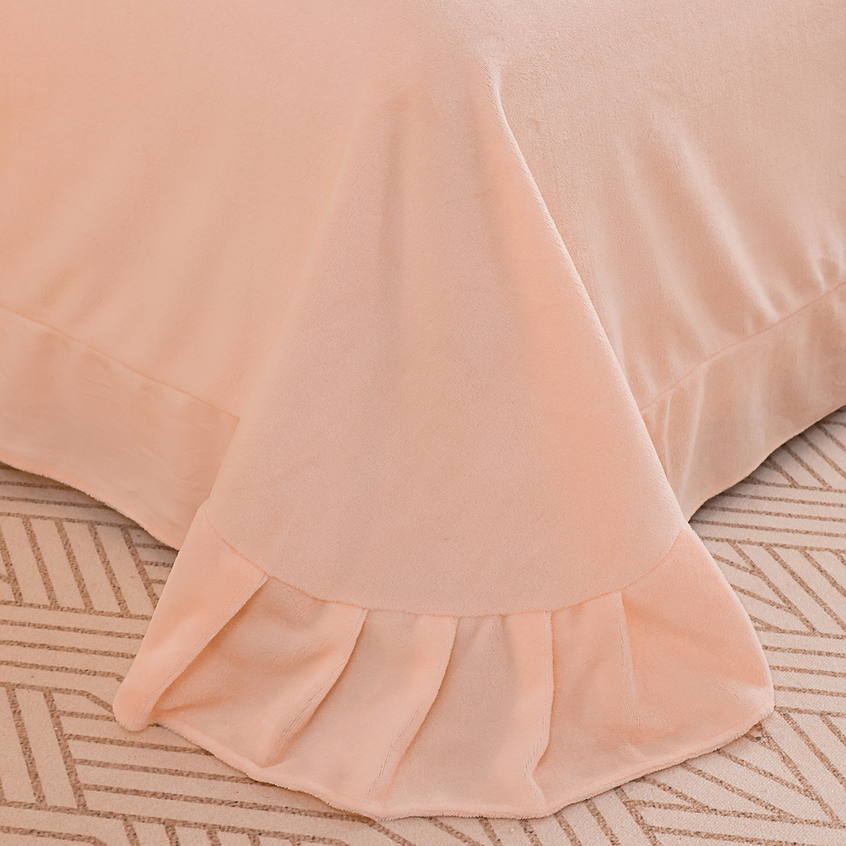 91家纺网 家纺一手货源 找家纺 孟鑫家纺 2025新款220克高克重韩版立体花边牛奶法式绣花四件套床单床盖款被套-浪漫花园系列 浪漫花园-香槟粉