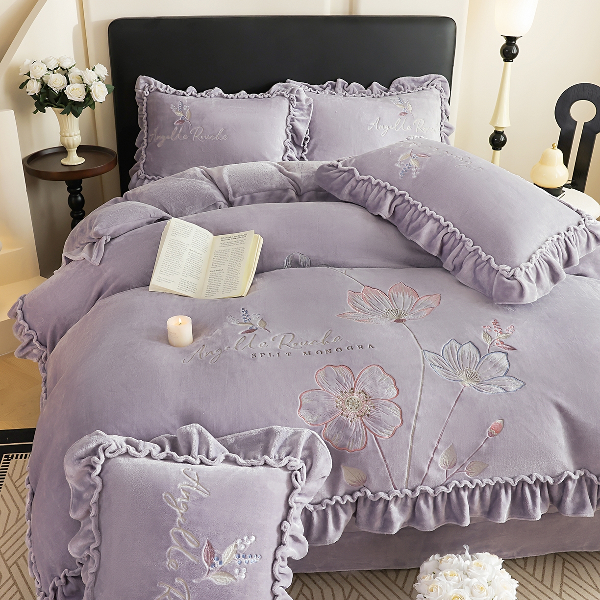 91家纺网 家纺一手货源 找家纺 孟鑫家纺 2025新款220克高克重韩版立体花边牛奶法式绣花四件套床单床盖款被套-浪漫花园系列 浪漫花园-紫灰