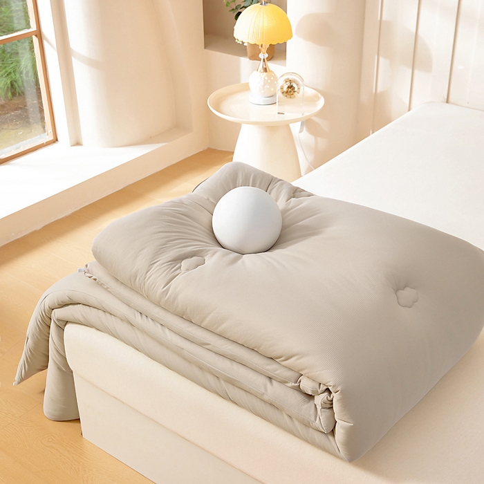 91家纺网 家纺一手货源 找家纺 亿莱鑫 2025新款秋冬A婴儿绒针织棉肌肤被被子被芯冬被 baby熊-驼色