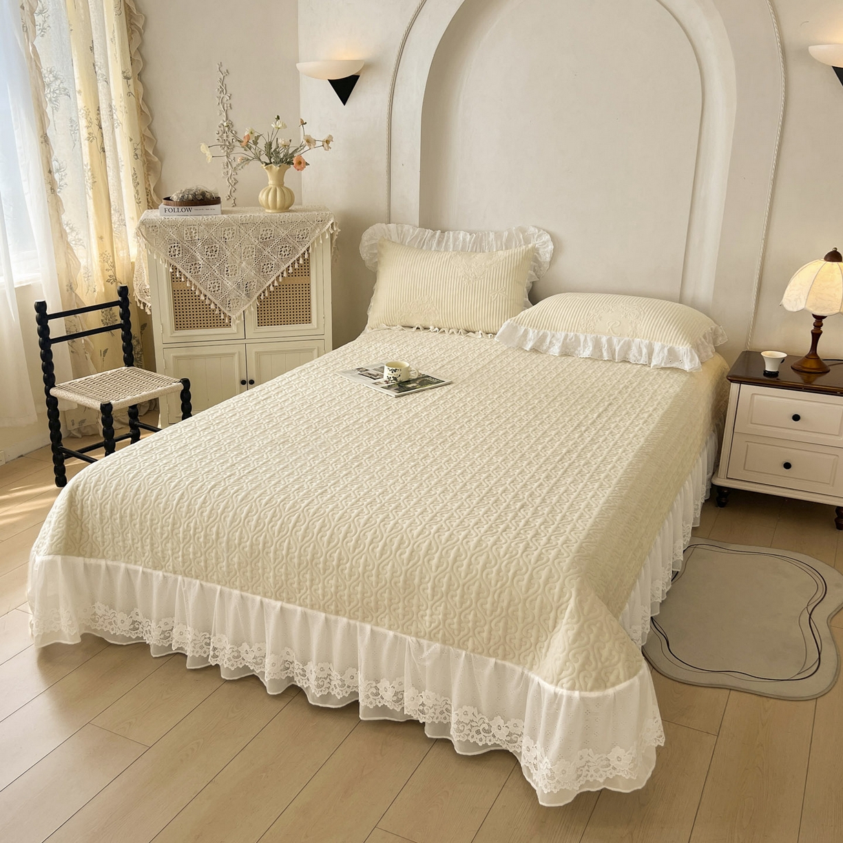 91家纺网 家纺一手货源 找家纺 怡源梦 2025新款雕花牛奶绒床盖四件套-国色芳华系列 国色芳华-珍珠白