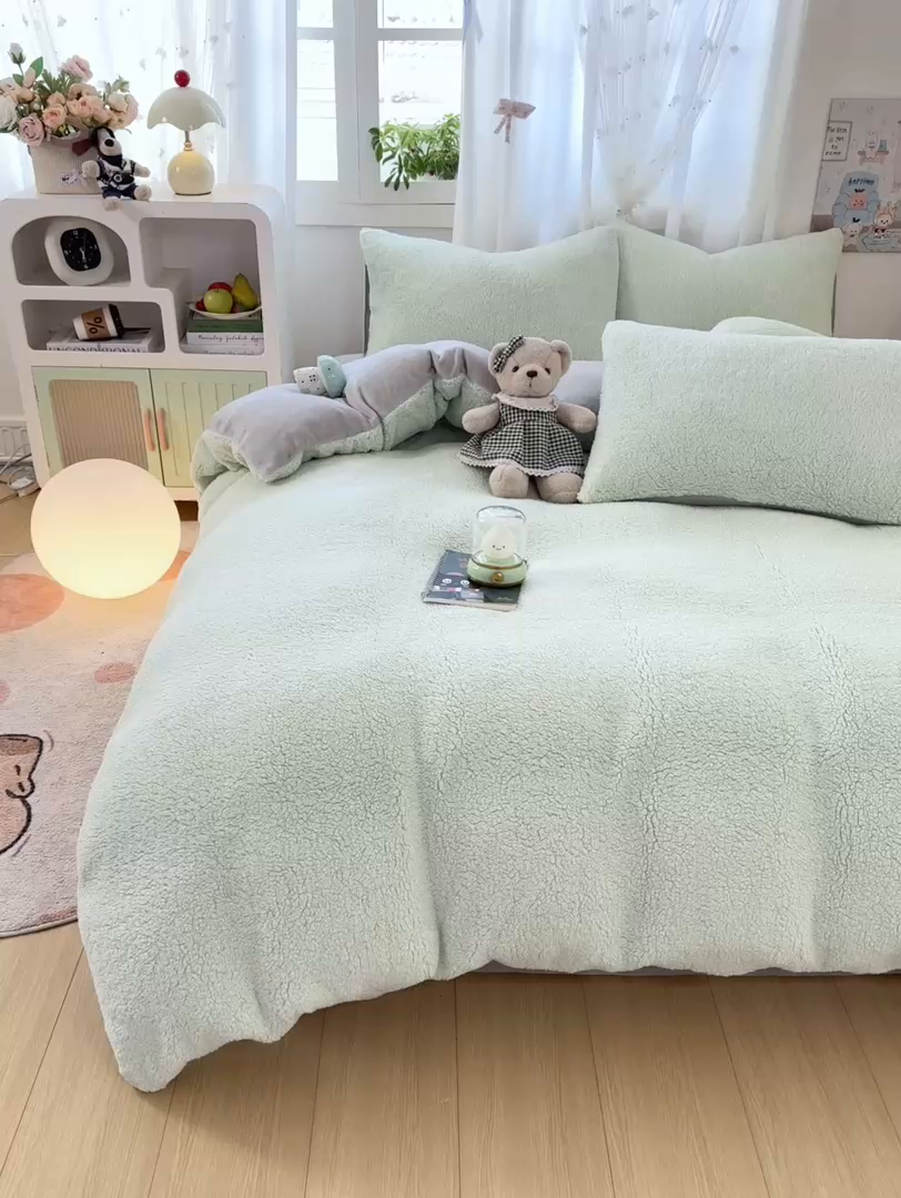 91家纺网 家纺一手货源 找家纺 灰鲸 2025新款秋冬韩系牛奶羊羔绒四件套 羊羔-绿灰