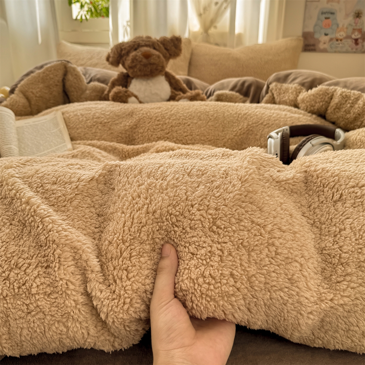 91家纺网 家纺一手货源 找家纺 灰鲸 2025新款秋冬韩系牛奶羊羔绒四件套 羊羔-摩卡