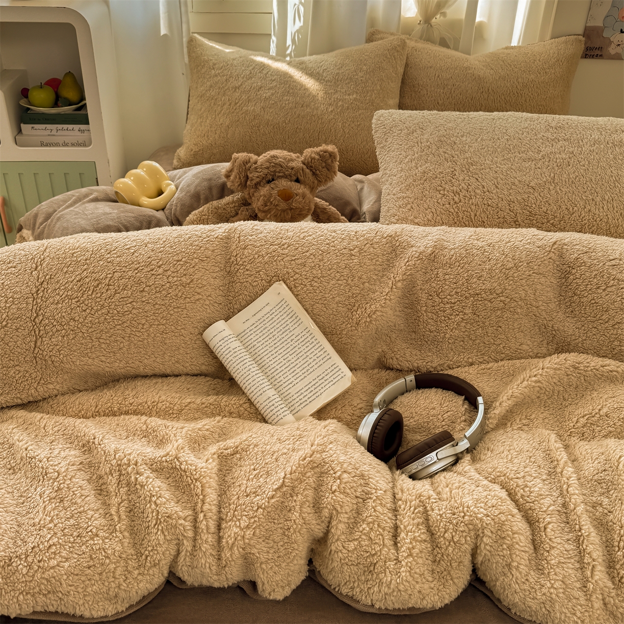 91家纺网 家纺一手货源 找家纺 灰鲸 2025新款秋冬韩系牛奶羊羔绒四件套 羊羔-摩卡