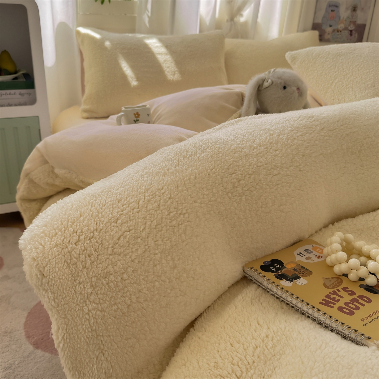 91家纺网 家纺一手货源 找家纺 灰鲸 2025新款秋冬韩系牛奶羊羔绒四件套 羊羔-奶黄