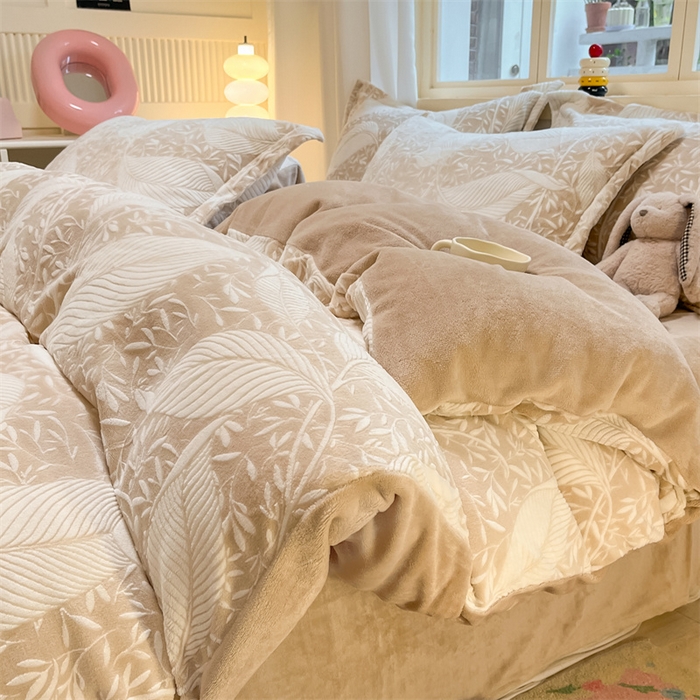 91家纺网 家纺一手货源 找家纺 （总）名兮家居 2025新款亲肤舒适高克重雕花绒四件套