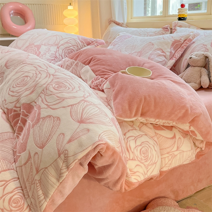 91家纺网 家纺一手货源 找家纺 （总）名兮家居 2025新款亲肤舒适高克重雕花绒四件套