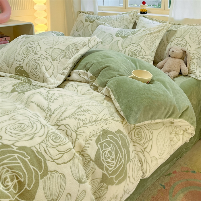 91家纺网 家纺一手货源 找家纺 名兮家居 2025新款亲肤舒适高克重雕花绒四件套 朵美-浅绿