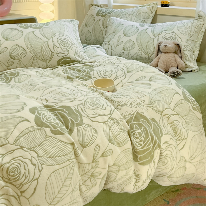 91家纺网 家纺一手货源 找家纺 名兮家居 2025新款亲肤舒适高克重雕花绒四件套 朵美-浅绿