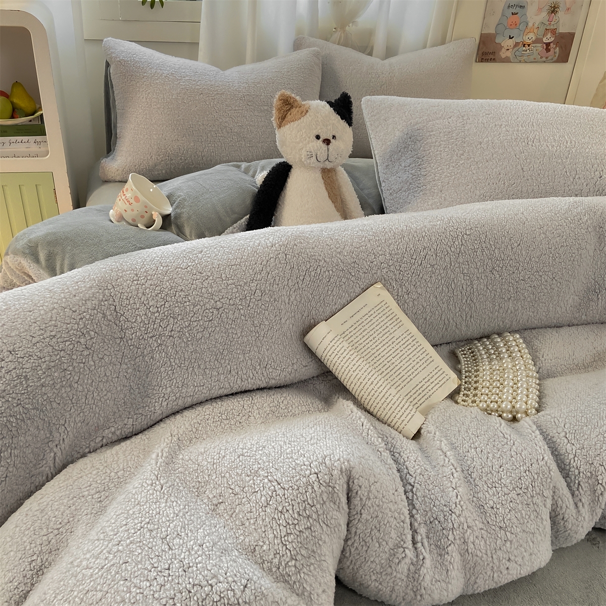 91家纺网 家纺一手货源 找家纺 灰鲸 2025新款秋冬韩系牛奶羊羔绒四件套 羊羔-山灰