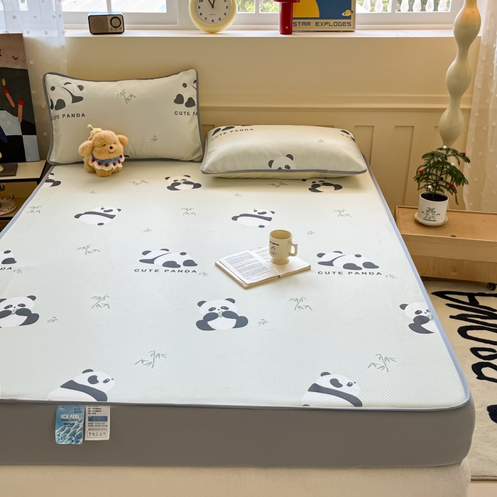 91家纺网 家纺一手货源 找家纺 梵克保罗 2025新款春夏PE提花凉感丝冰丝床笠款凉席 熊猫