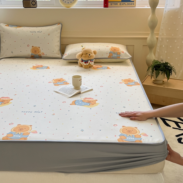 91家纺网 家纺一手货源 找家纺 梵克保罗 2025新款春夏PE提花凉感丝冰丝床笠款凉席 卡皮巴拉