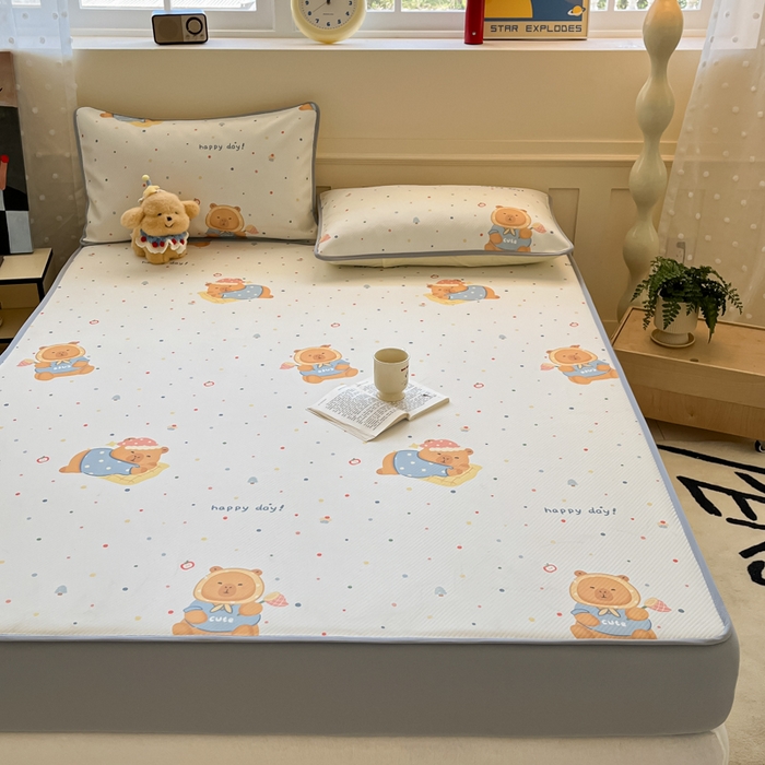 91家纺网 家纺一手货源 找家纺 梵克保罗 2025新款春夏PE提花凉感丝冰丝床笠款凉席 卡皮巴拉