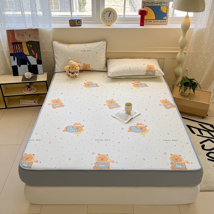 91家纺网 家纺一手货源 找家纺 梵克保罗 2025新款春夏PE提花凉感丝冰丝床笠款凉席 卡皮巴拉