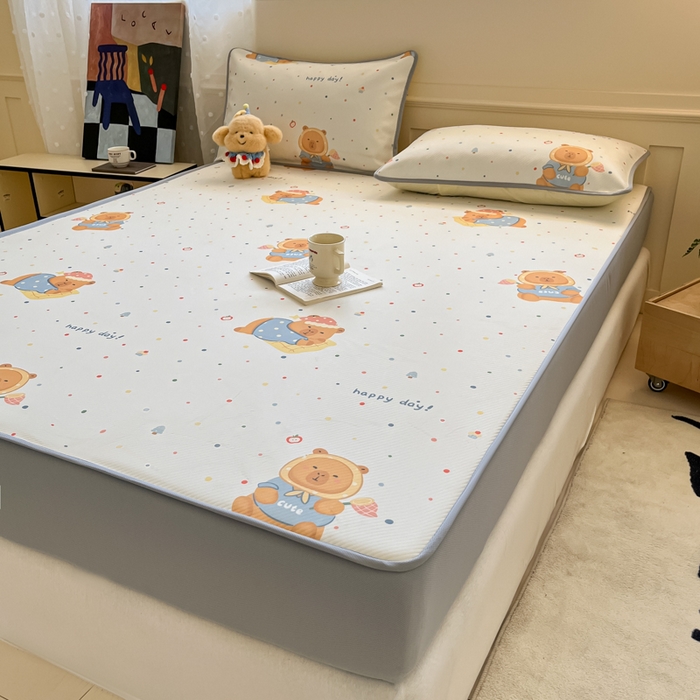 91家纺网 家纺一手货源 找家纺 梵克保罗 2025新款春夏PE提花凉感丝冰丝床笠款凉席 卡皮巴拉