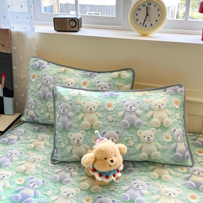 91家纺网 家纺一手货源 找家纺 梵克保罗 2025新款春夏PE提花凉感丝冰丝床笠款凉席 玩偶熊