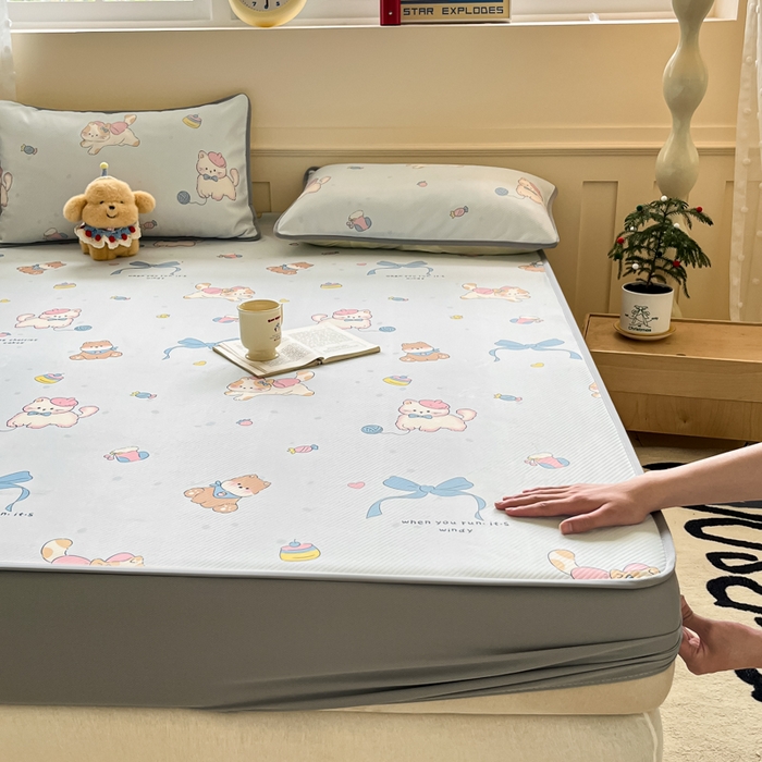 91家纺网 家纺一手货源 找家纺 梵克保罗 2025新款春夏PE提花凉感丝冰丝床笠款凉席 童趣